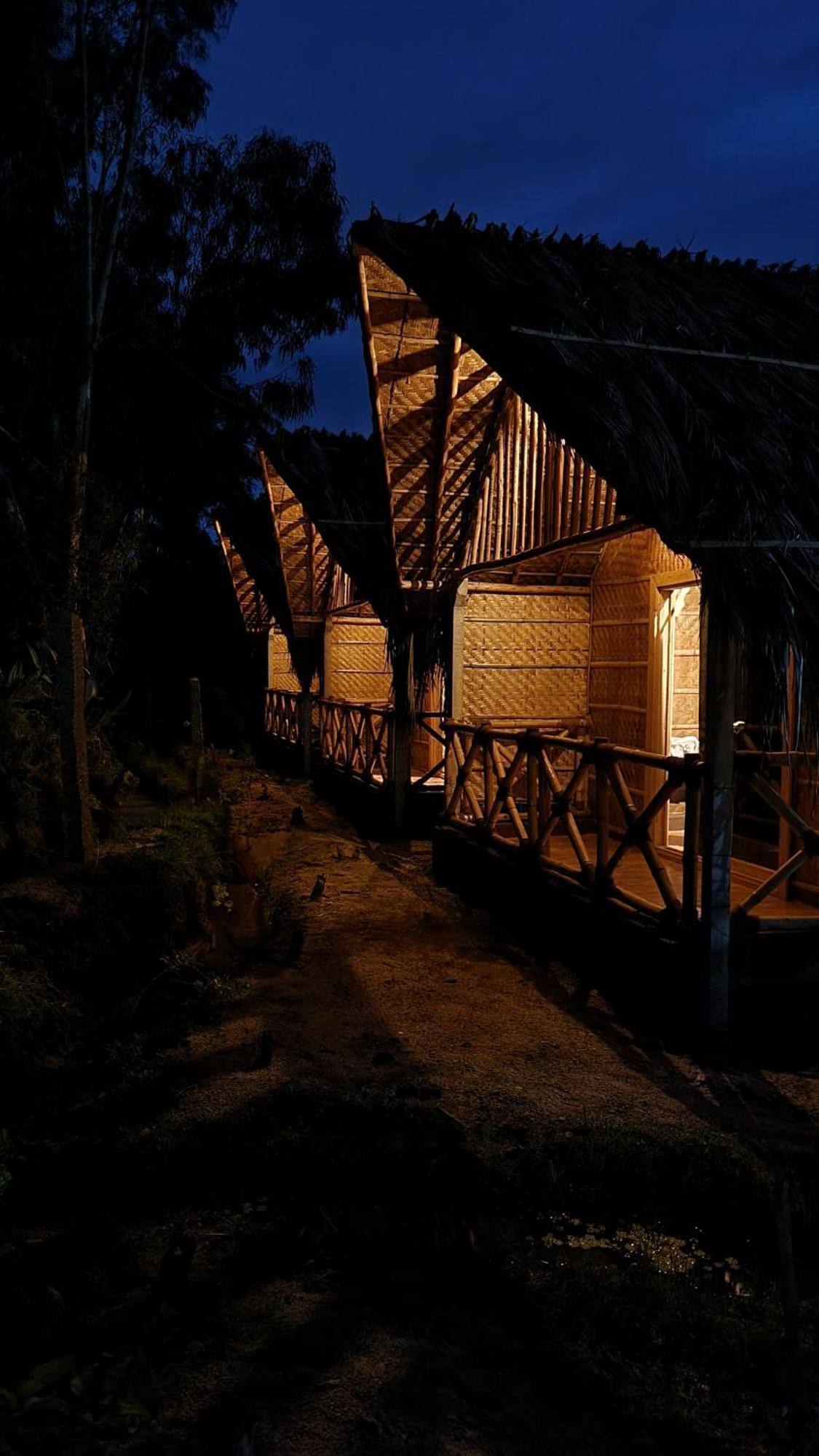 Banana Tree Home Stay Hampi Bagian luar foto