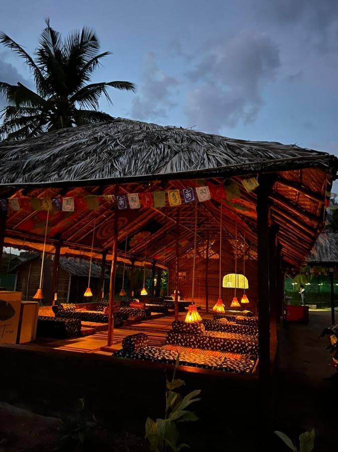 Banana Tree Home Stay Hampi Bagian luar foto